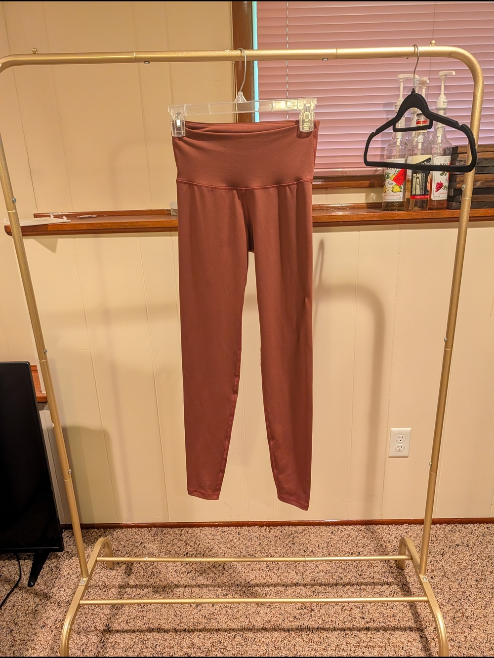 Old Navy Women's High-Waist Leggings in Rust Brown